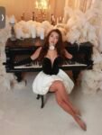 Glamour whiteblack dress