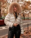 geometric-of-beige-flo-clo-ss25